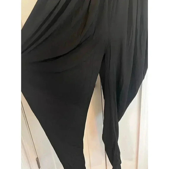 Jumper by BlACk sleeveless size small - Picture 2 of 6